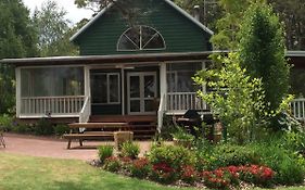 Lakeside Garden Chalet